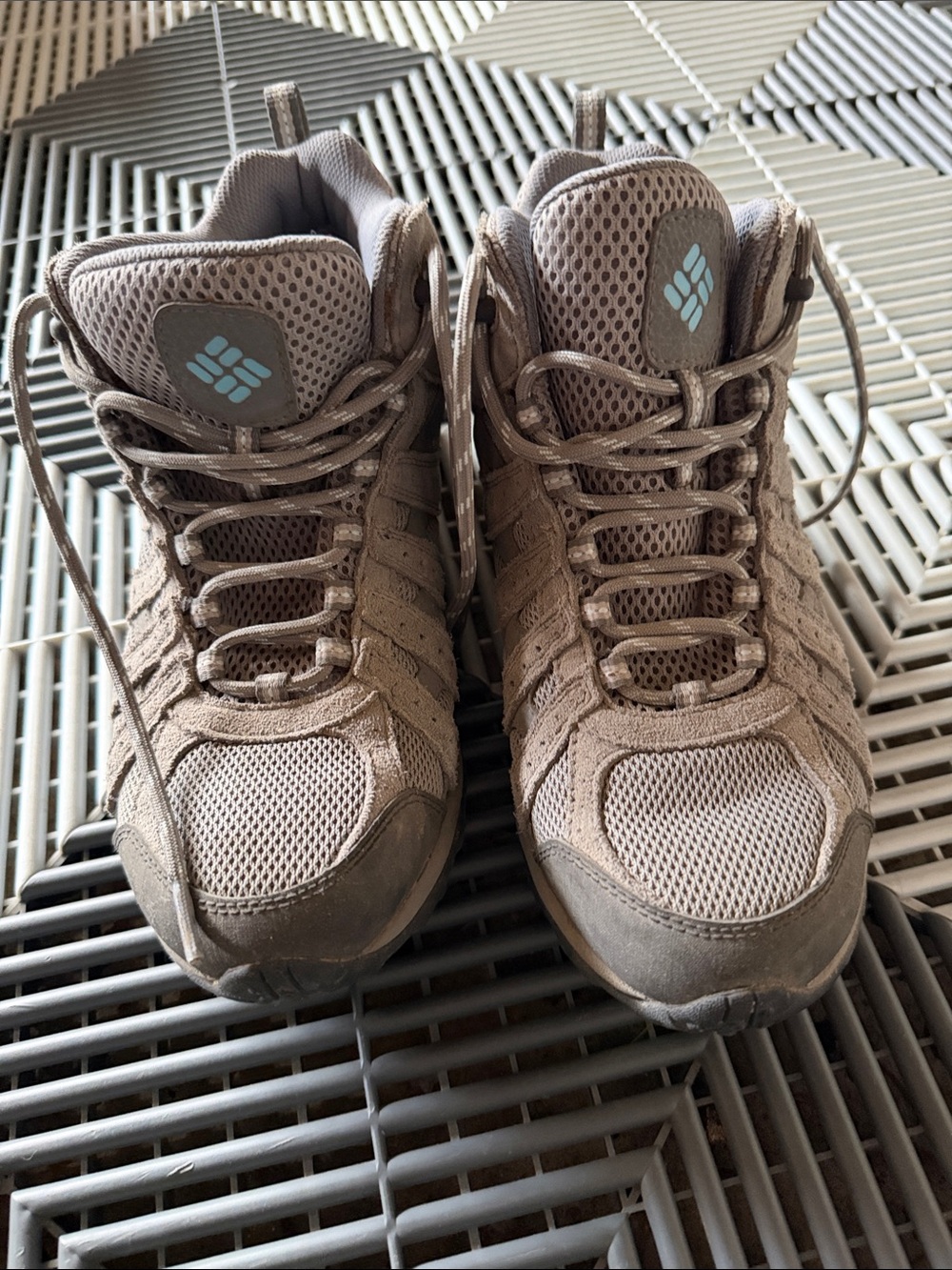 Columbia Beige Taupe Mesh Hiking Sneakers